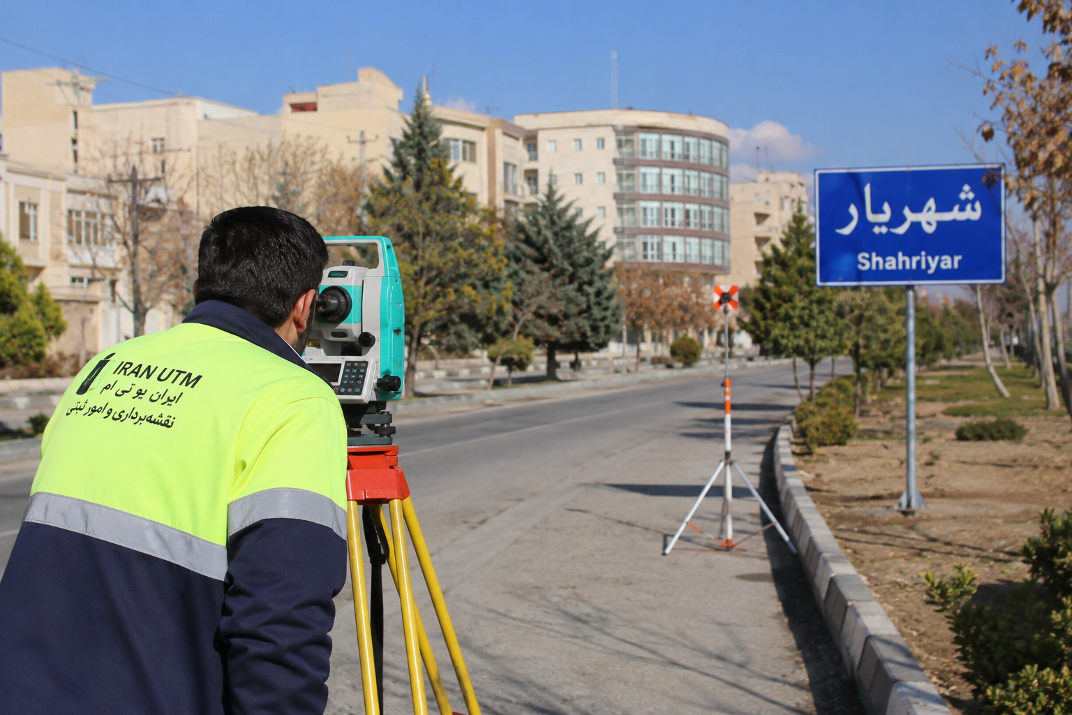 مراحل انجام نقشه برداری شهریار و برداشت ملک